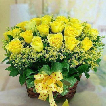 Корзинка из Желтых роз в магазине Кактус г. Сургут